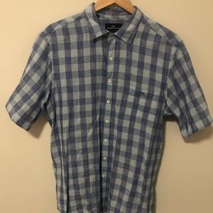 RODD & GUNN Short Sleeve Linen Button Down.